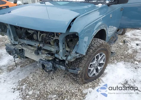 2023 Ford Bronco Big Bend z USA, uszkodzony, nr VIN 1FMDE5BH4PLB47218